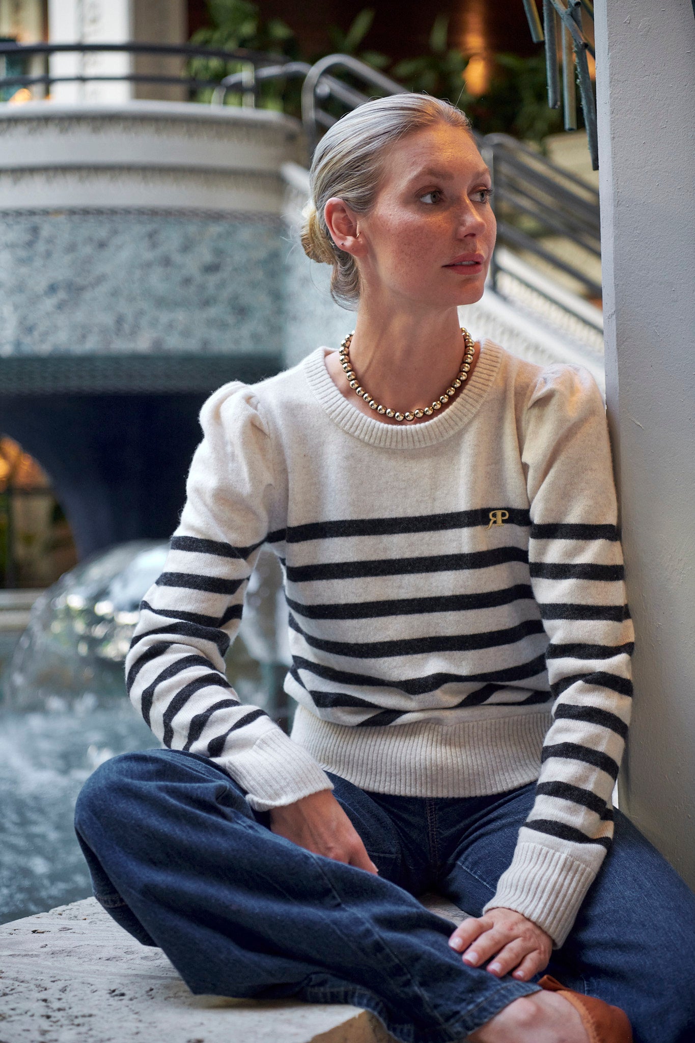 THE MILLY CASHMERE PUFF LONG SLEEVE PULLOVER IN LIGHT OATMEAL & CHARCOAL STRIPES