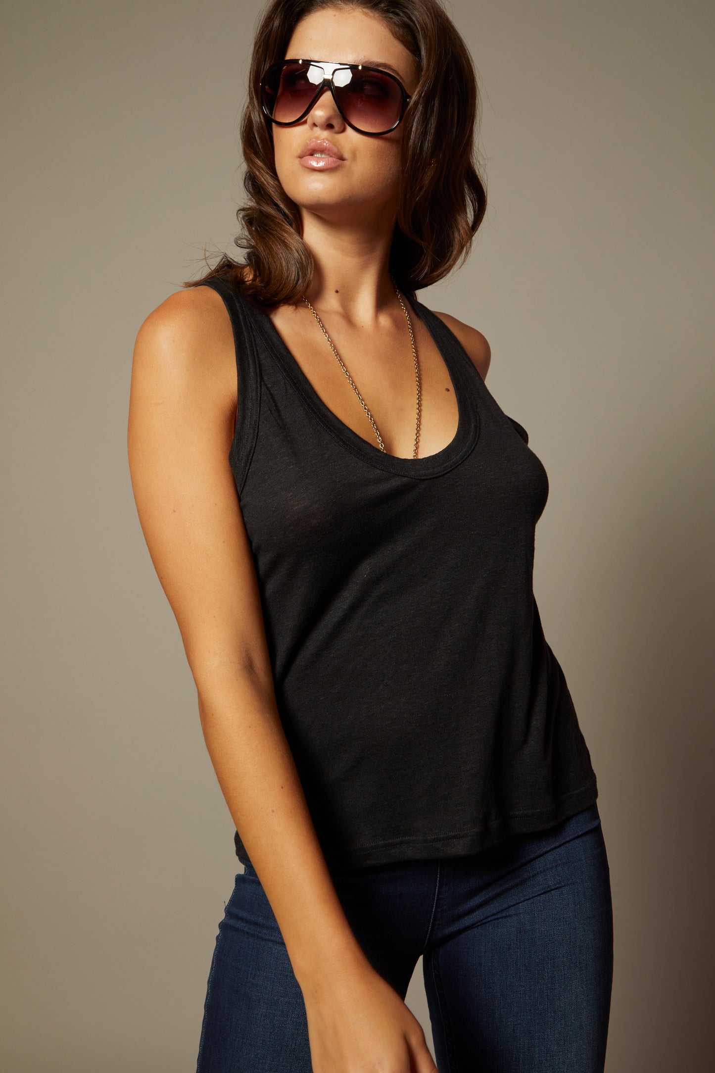 THE MOLLY TANK IN BLACK LINEN - BACK TO FRONT