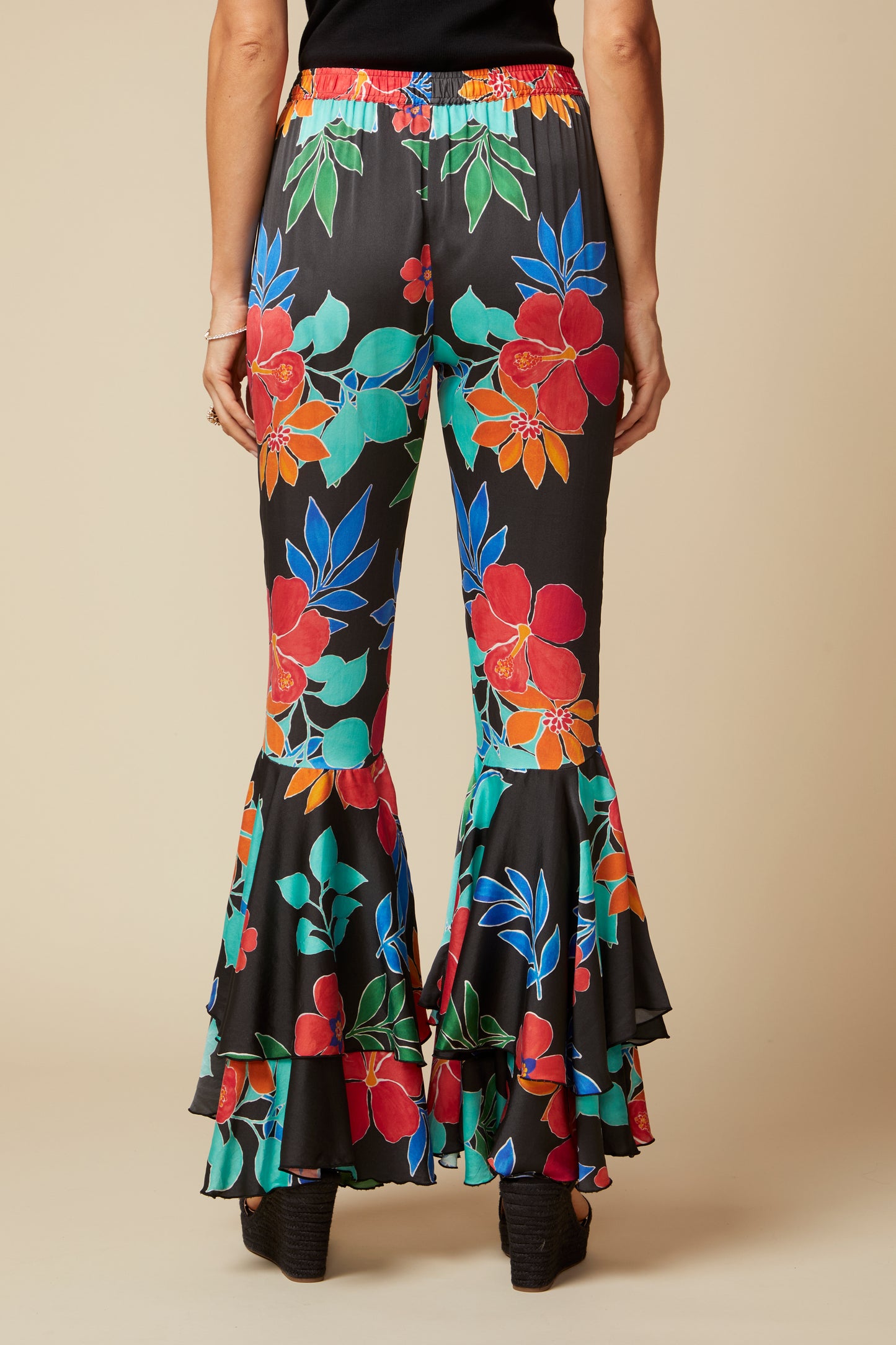 THE GEORGIA SILK PANT IN CAPRI FLORAL PRINT