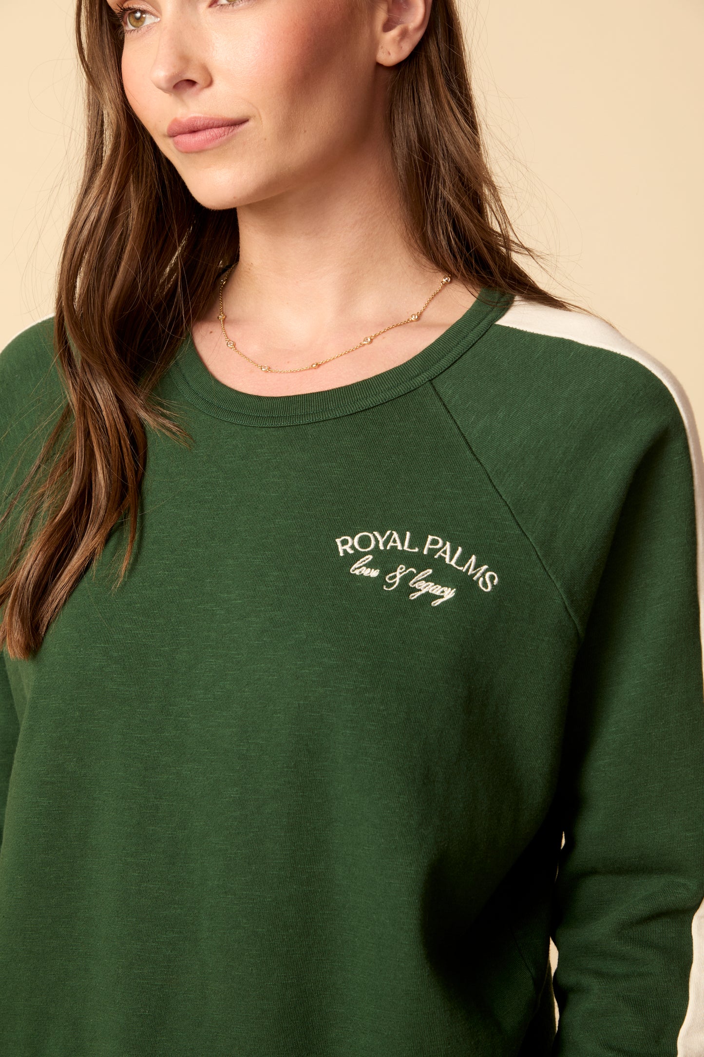 THE KELLY PULLOVER IN PINE NEEDLE GREEN