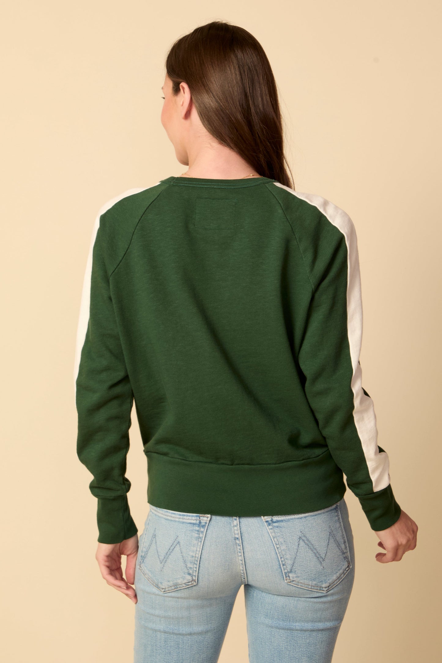 THE KELLY PULLOVER IN PINE NEEDLE GREEN