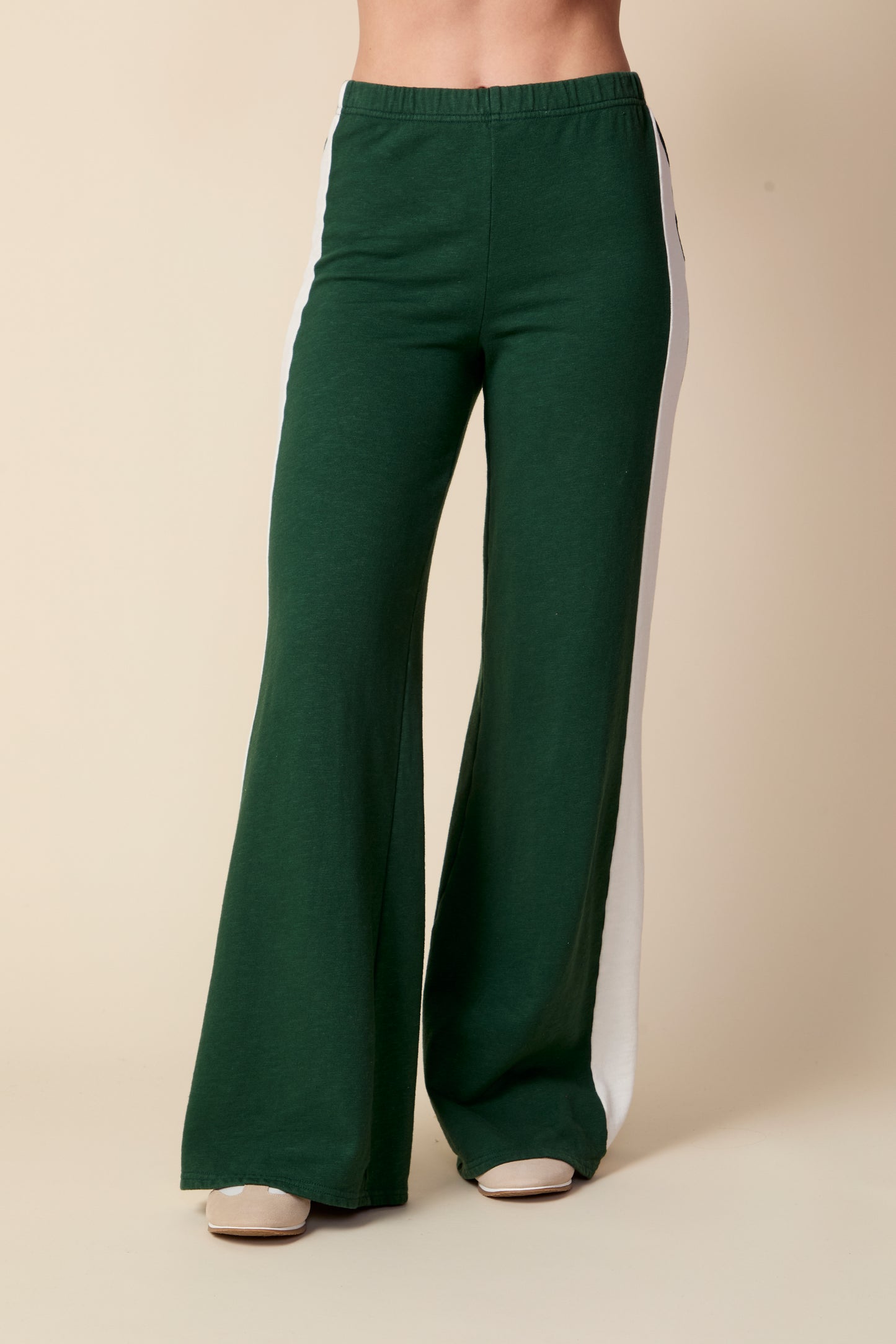 THE KYLE PANT IN PINE NEEDLE GREEN
