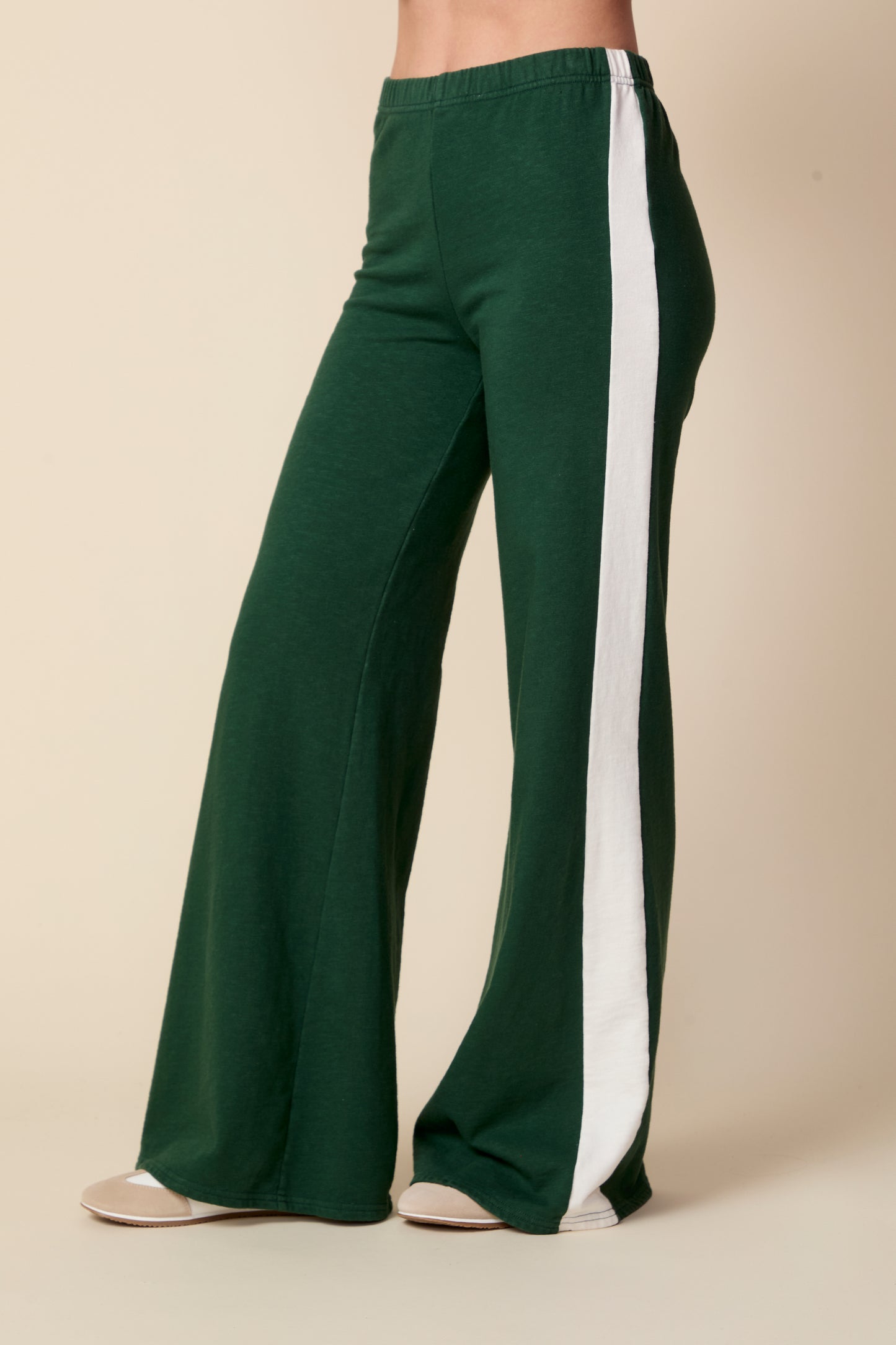 THE KYLE PANT IN PINE NEEDLE GREEN