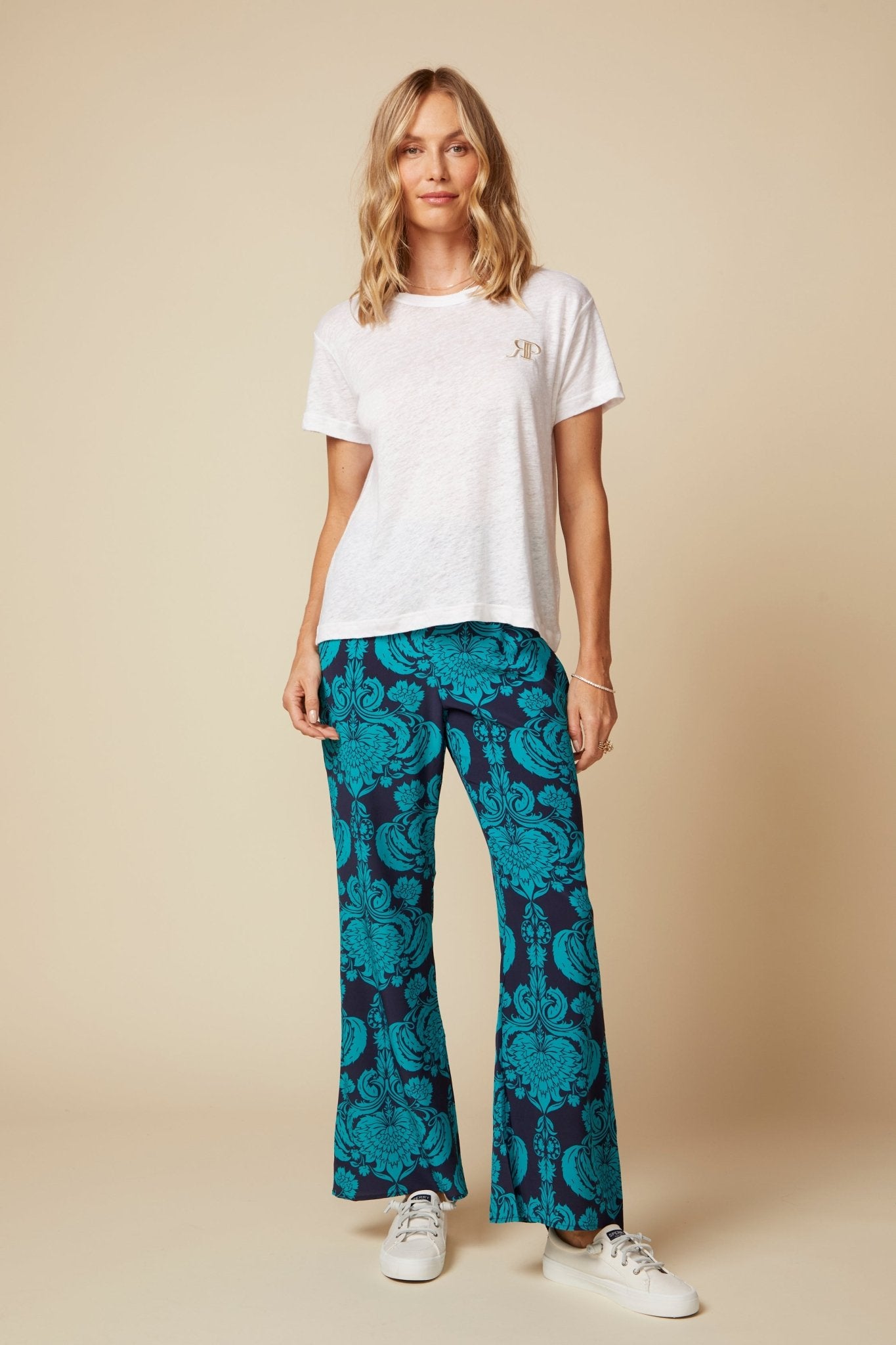THE AIMEE SILK PANTS IN SAN REMO PRINT - ROYAL PALMS love & legacy