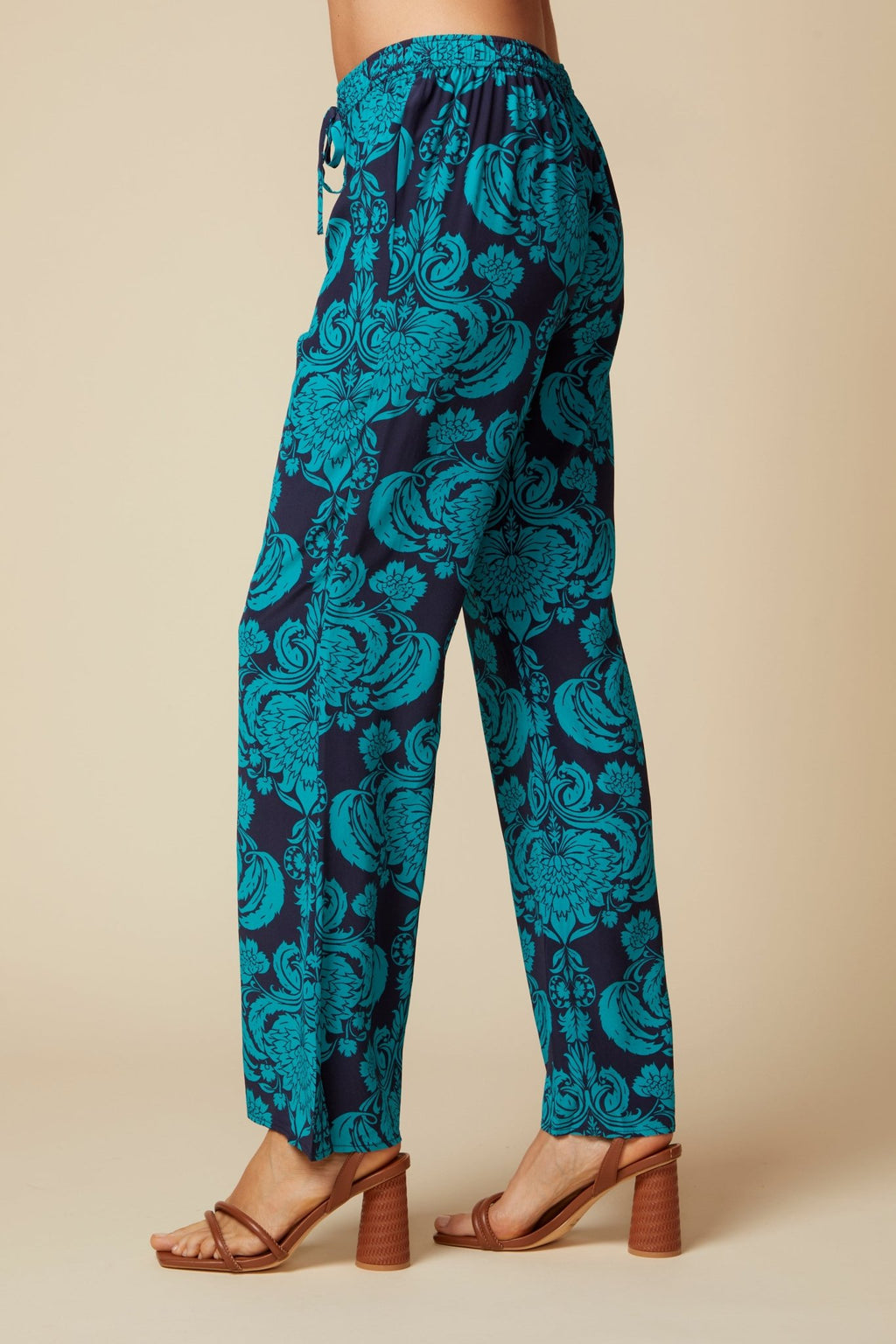 THE AIMEE SILK PANTS IN SAN REMO PRINT - ROYAL PALMS love & legacy