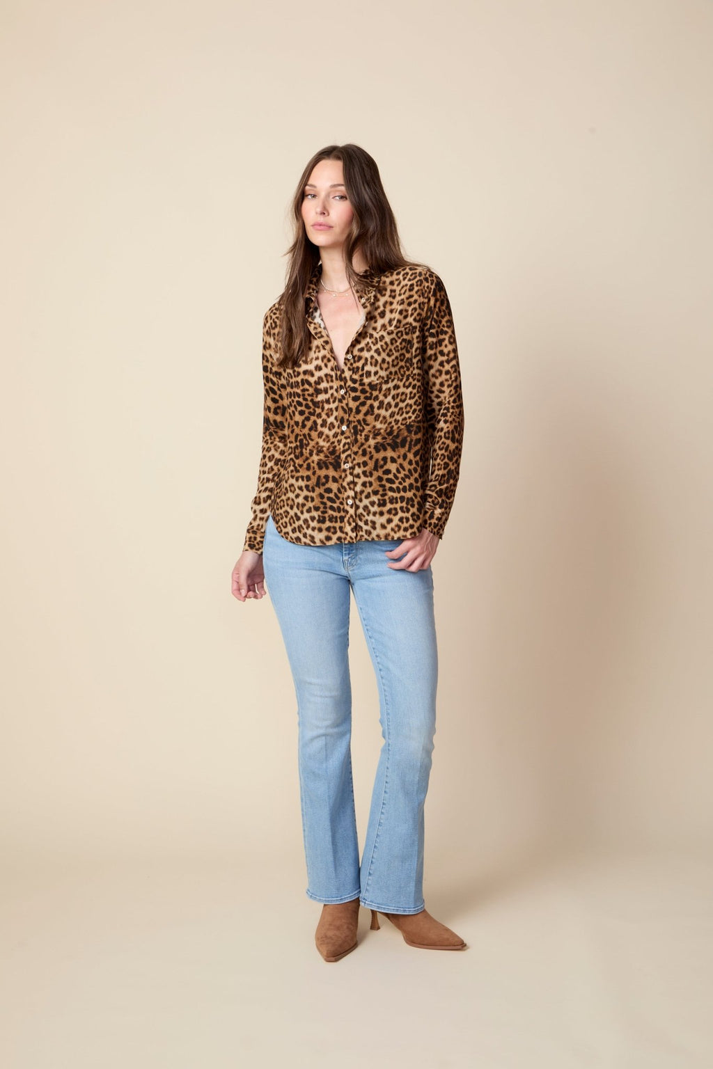 THE BARRETT BUTTON DOWN SHIRT IN ANIMAL PRINT - ROYAL PALMS love & legacy
