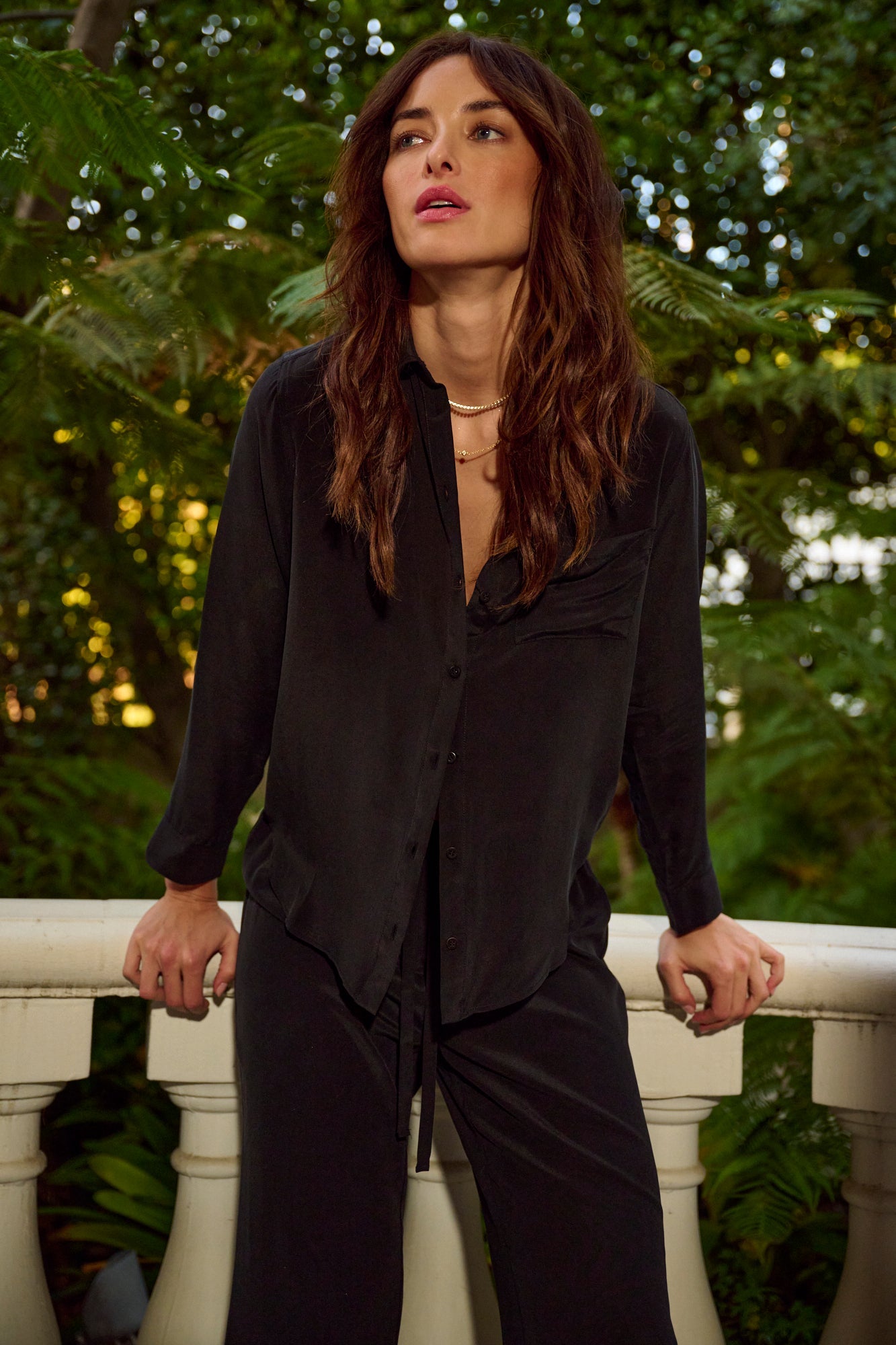 THE BARRETT SILK BUTTON DOWN SHIRT IN BLACK - ROYAL PALMS love & legacy