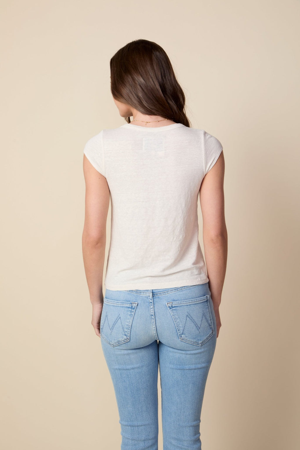 THE BENNETT TEE IN GARDENIA - ROYAL PALMS love & legacy