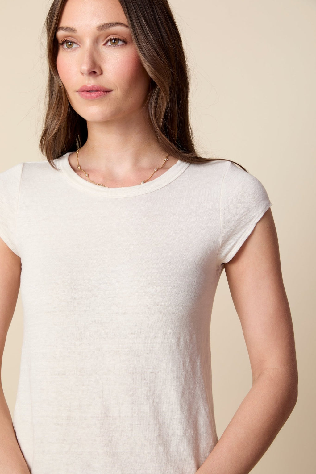 THE BENNETT TEE IN GARDENIA - ROYAL PALMS love & legacy