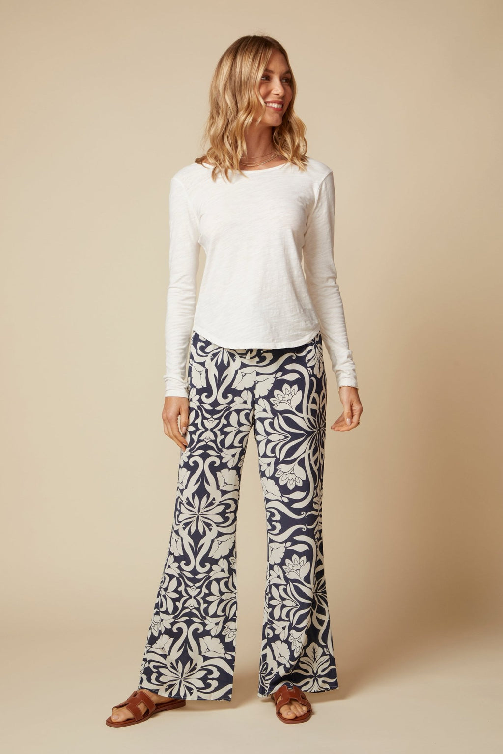 THE DAPHNE LONG SLEEVE TEE IN COTTON SLUB JERSEY IN VINTAGE WHITE - BACK TO FRONT - ROYAL PALMS love & legacy