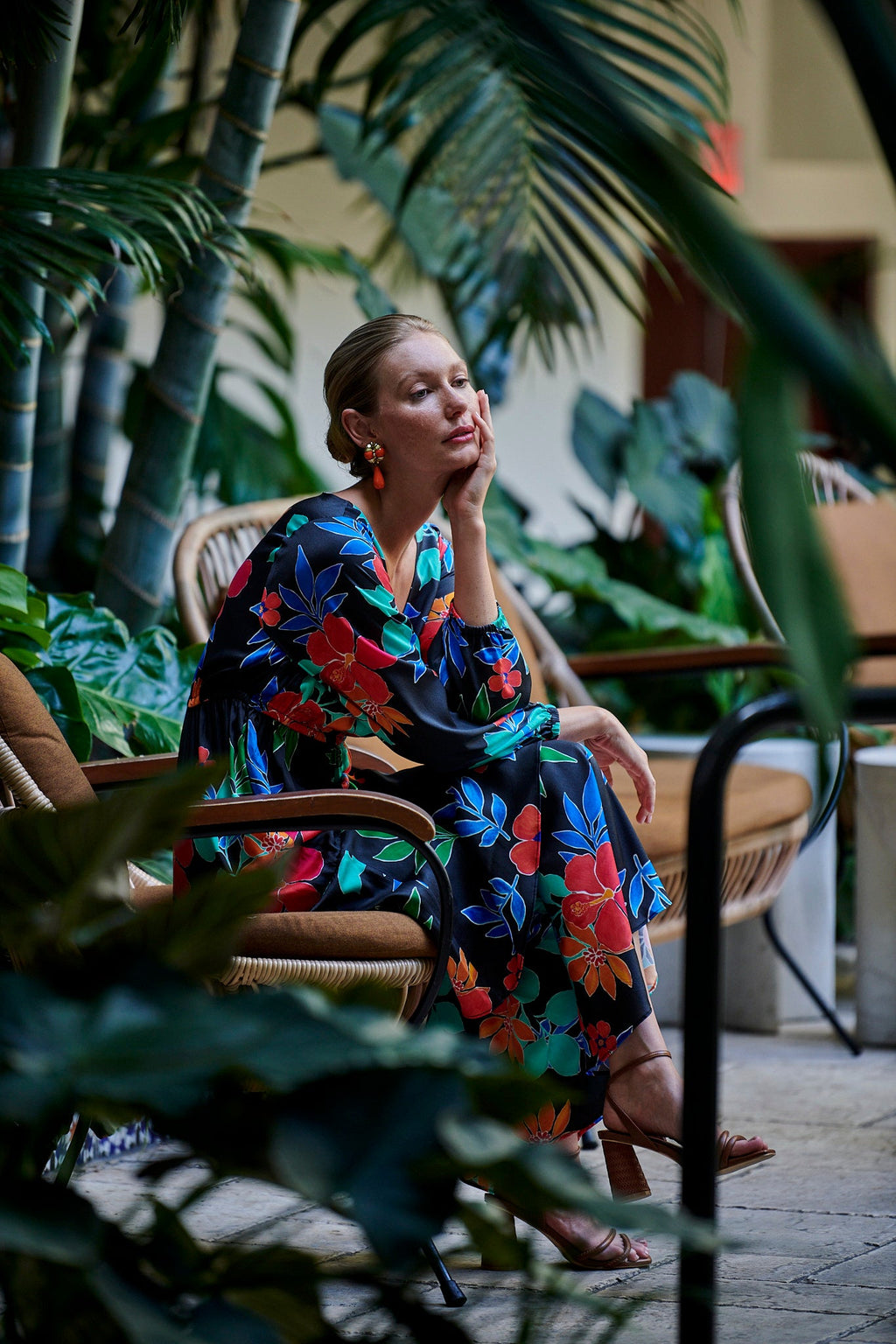 THE HARLOW SILK TIERED MAXI DRESS IN CAPRI FLORAL PRINT - ROYAL PALMS love & legacy