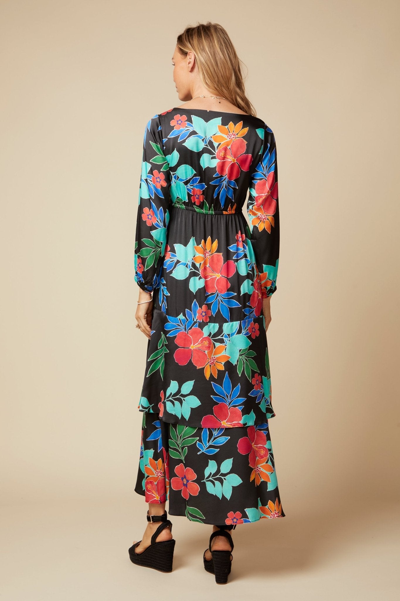 THE HARLOW SILK TIERED MAXI DRESS IN CAPRI FLORAL PRINT - ROYAL PALMS love & legacy