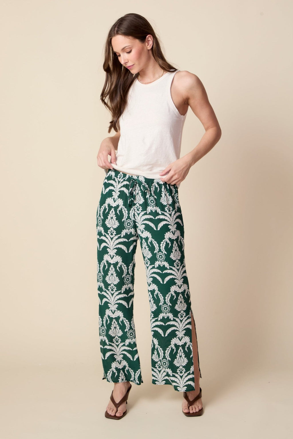 THE KATRINA SILK PANTS IN POLO LOUNGE PALM PRINT - ROYAL PALMS love & legacy