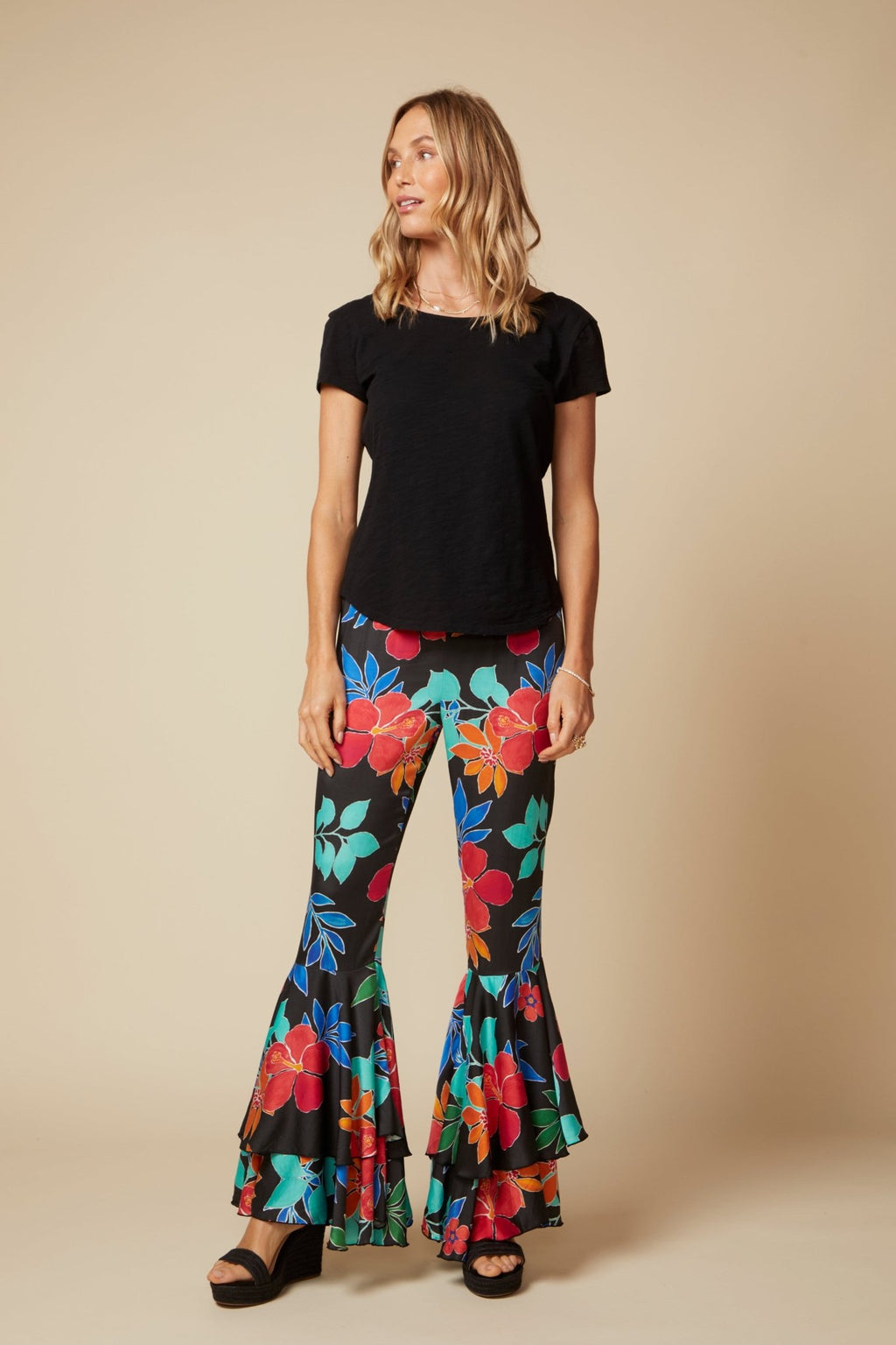 THE LARA S/S TEE IN COTTON SLUB JERSEY IN WASHED BLACK - BACK TO FRONT - ROYAL PALMS love & legacy