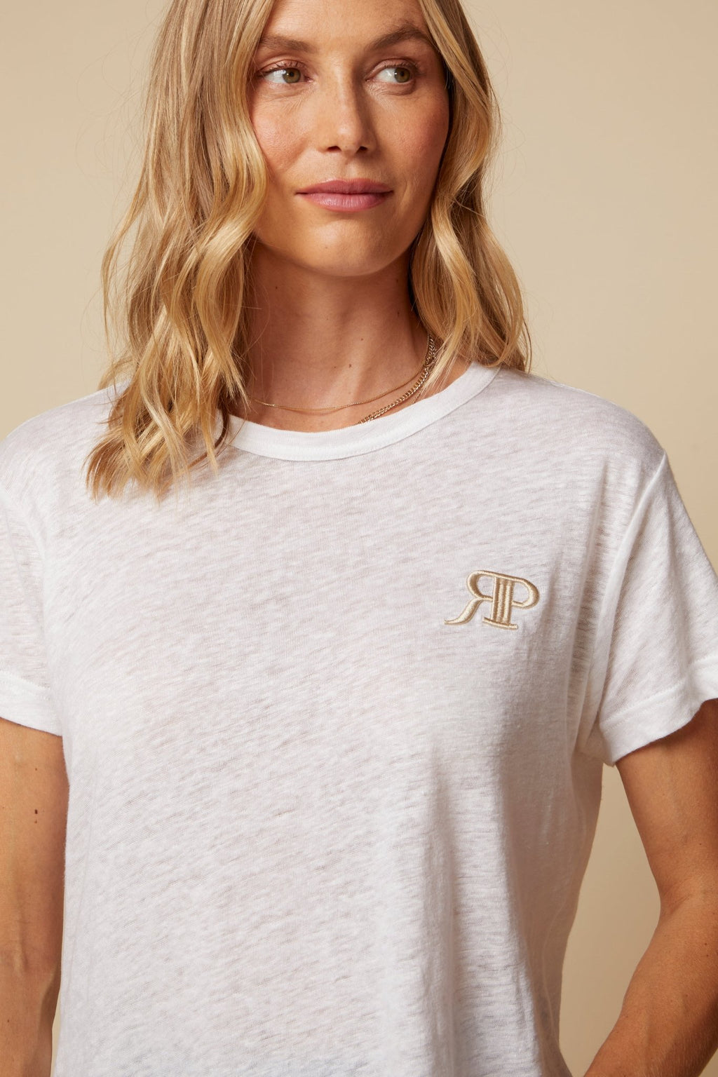 THE LAYLA TEE IN WHITE LINEN JERSEY - ROYAL PALMS love & legacy