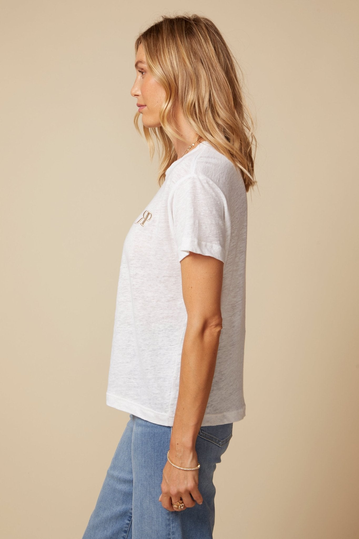 THE LAYLA TEE IN WHITE LINEN JERSEY - ROYAL PALMS love & legacy