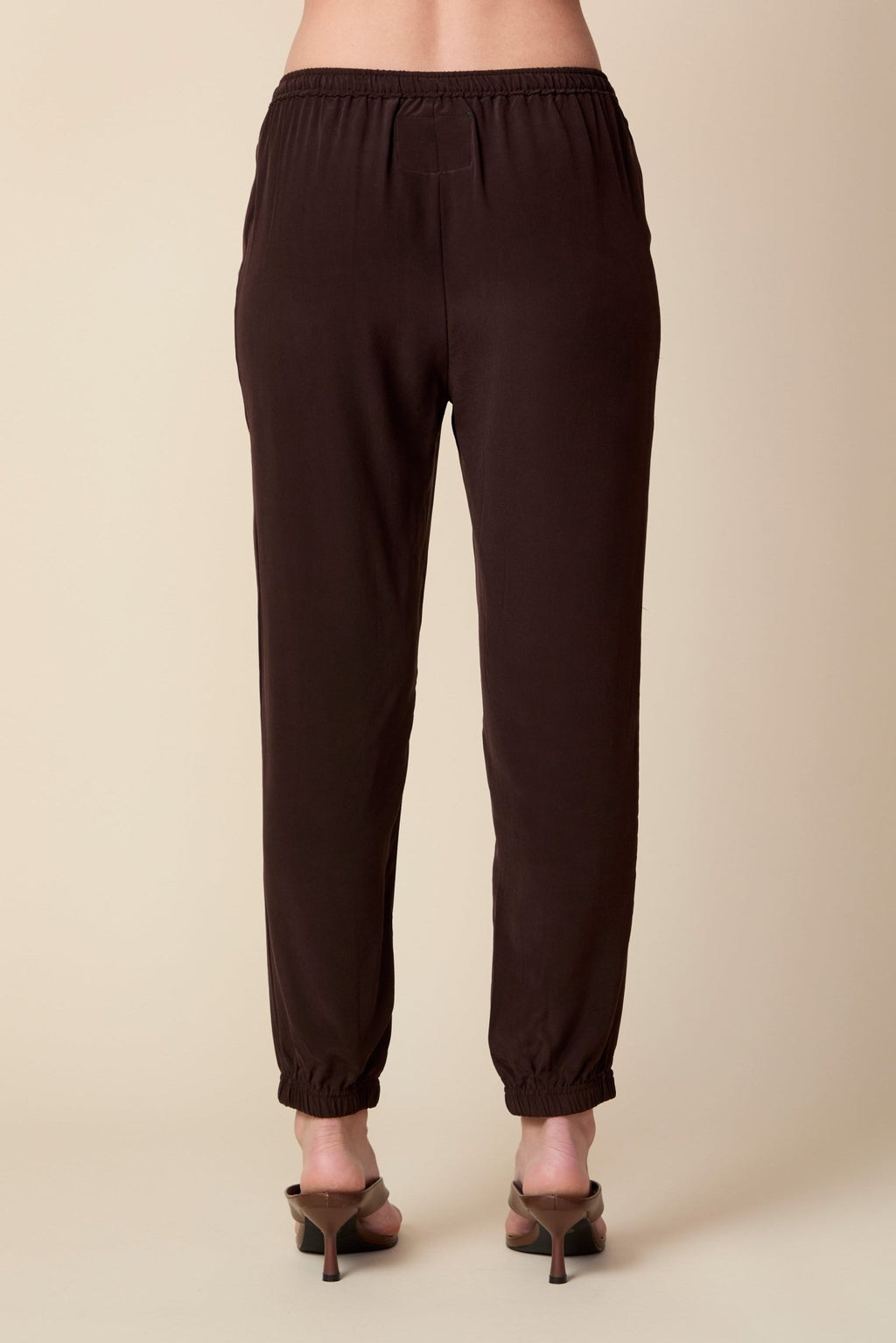 THE OLIVIA SILK JOGGER IN COFFEE BEAN BROWN - ROYAL PALMS love & legacy