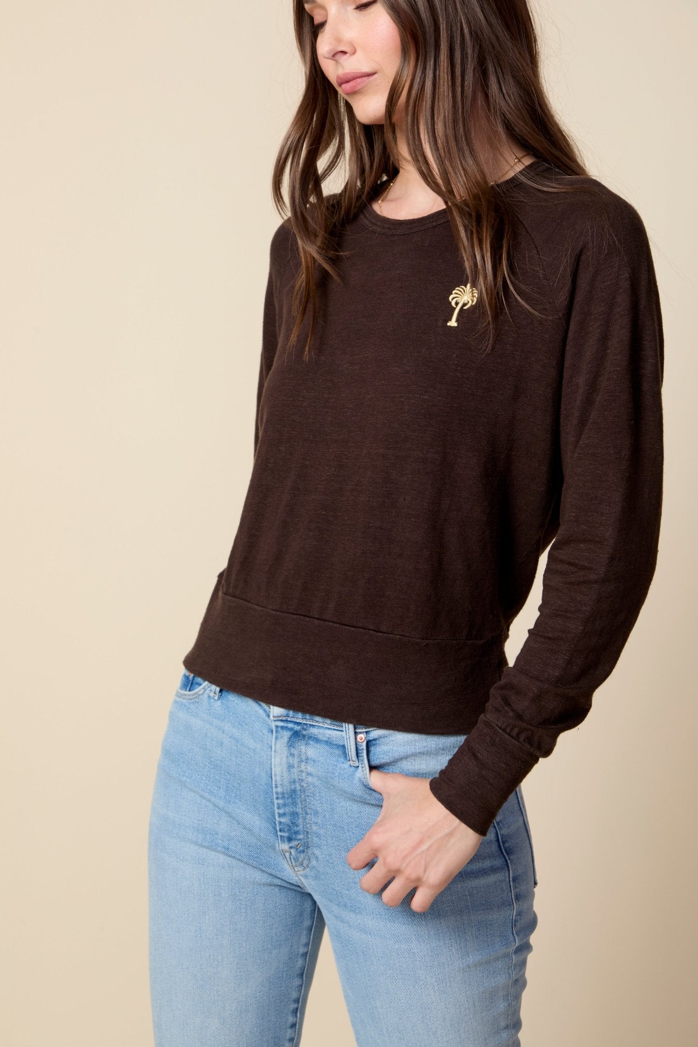 THE ROBBIE LONG SLEEVE RAGLAN TEE IN COFFEE BEAN BROWN - ROYAL PALMS love & legacy