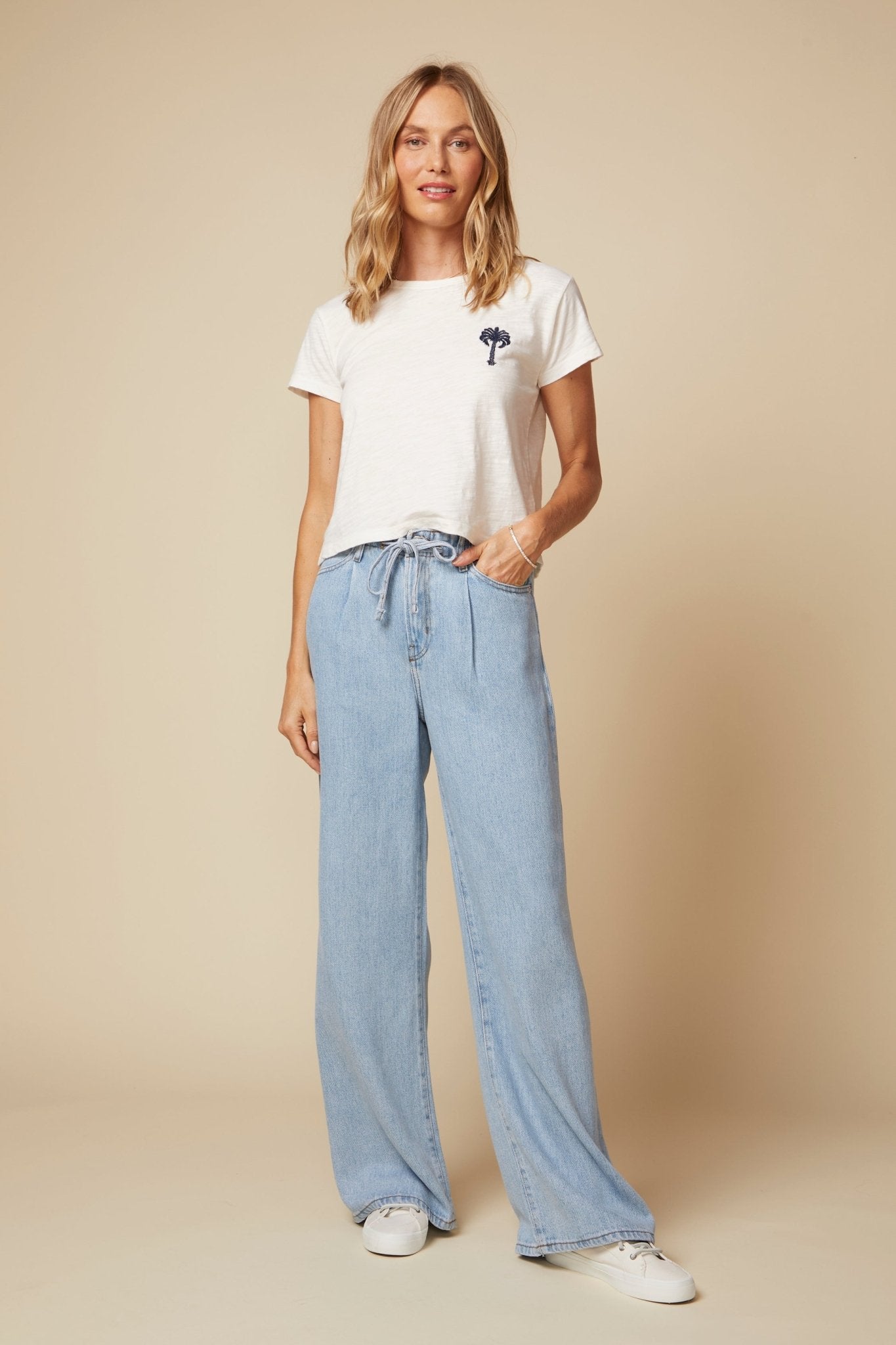 THE SIDNEY TEE IN SLUB COTTON JERSEY IN VINTAGE WHITE - ROYAL PALMS love & legacy